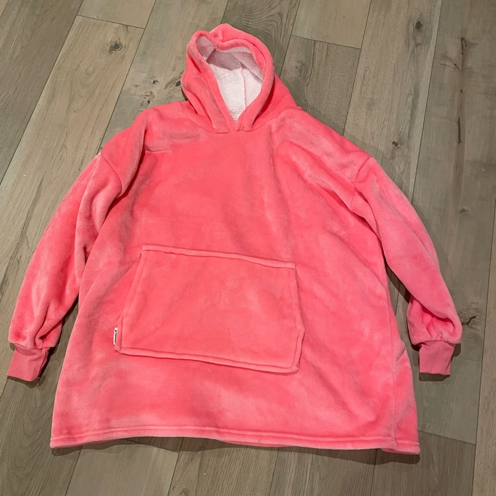 The Original Wearable Blanket Hoodies Peach Soft Plush Large Front Pocket New